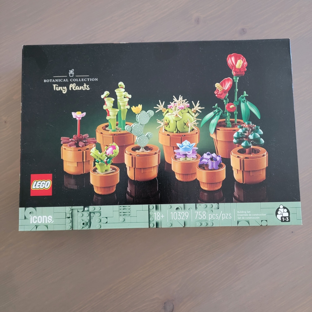 LEGO Botanical Collection Tiny Plants Set